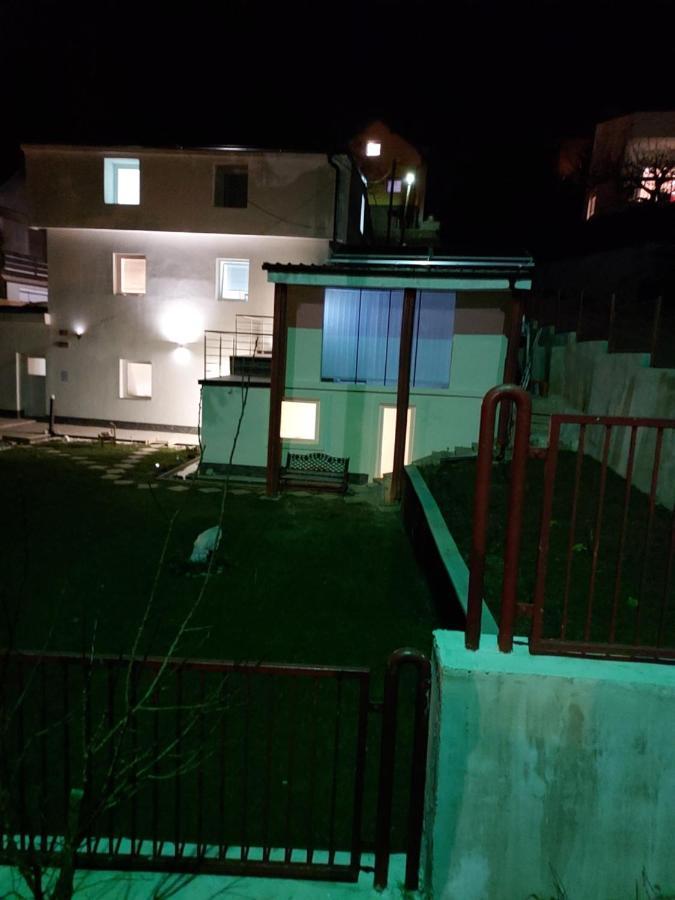 מריבור Panda Rooms מראה חיצוני תמונה