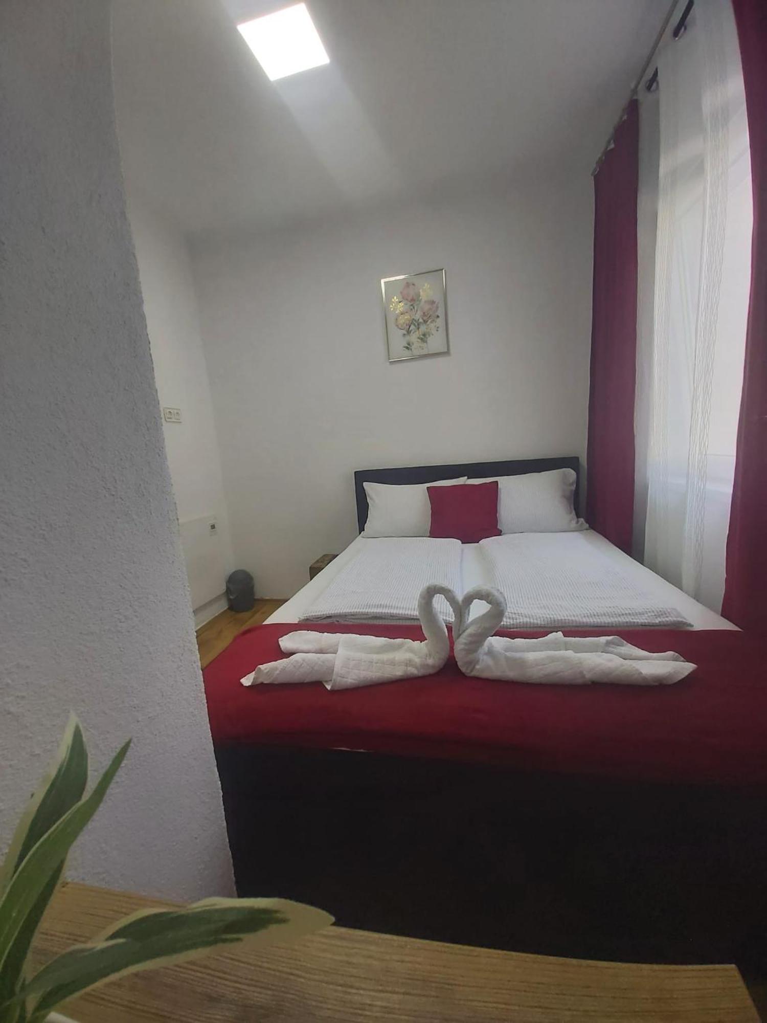 מריבור Panda Rooms מראה חיצוני תמונה