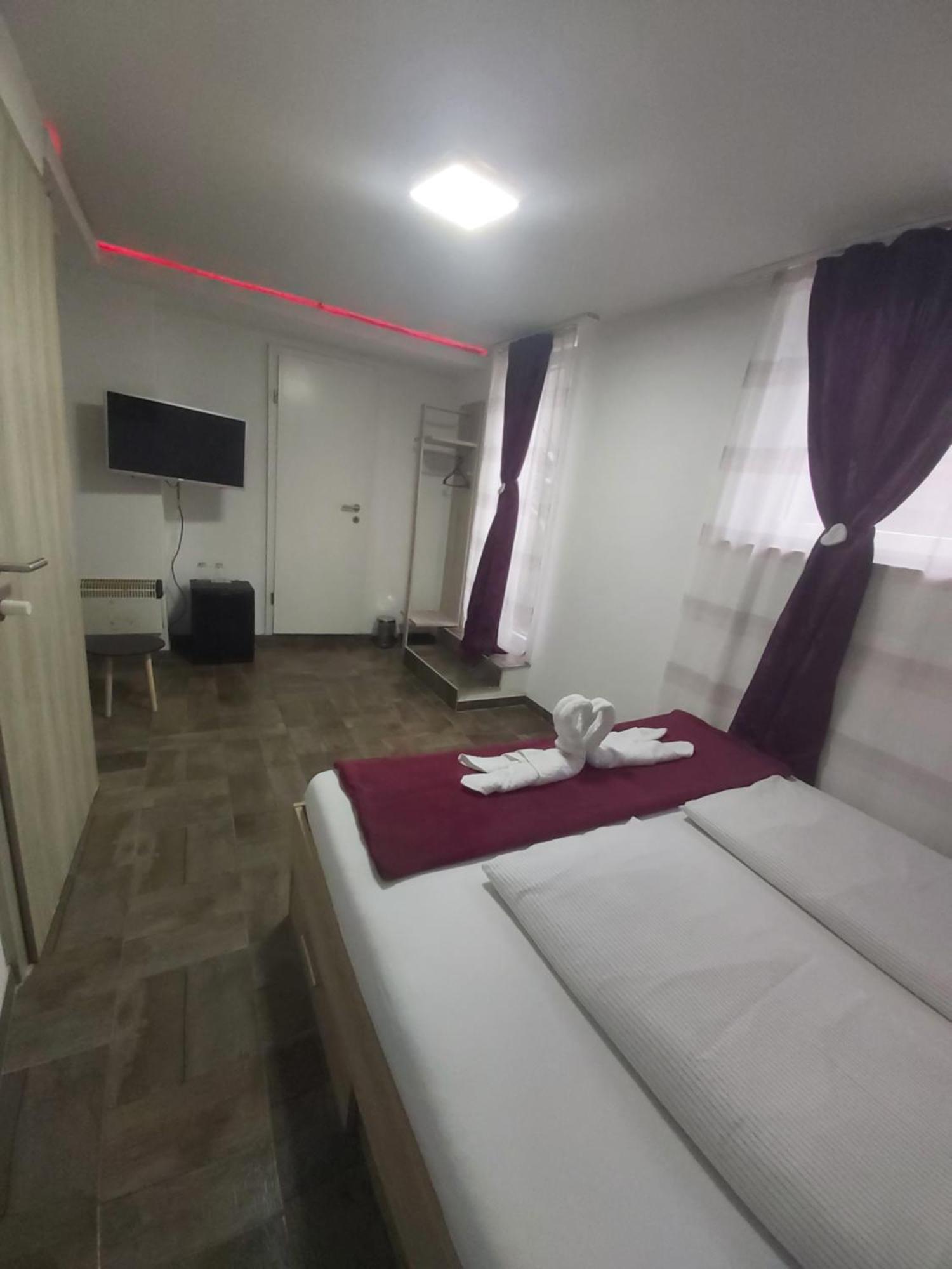 מריבור Panda Rooms מראה חיצוני תמונה