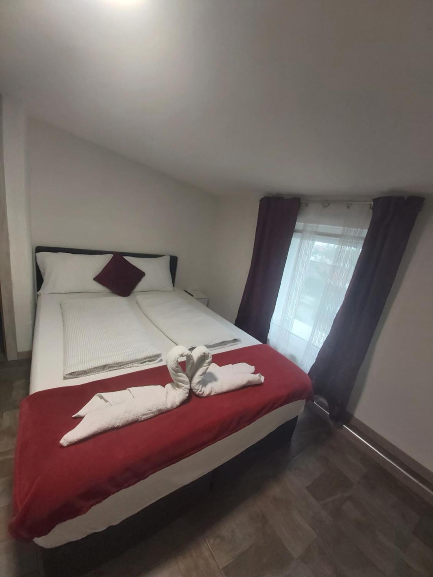 מריבור Panda Rooms מראה חיצוני תמונה